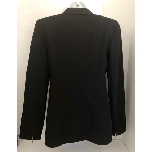 EMPORIO ARMANI Black Unique Zipper Fitted Blazer - Picture 3 of 8